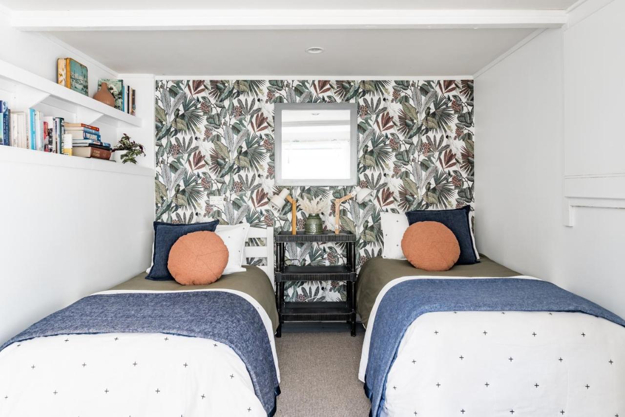 Kowhai Cottage & Studio Raglan Bagian luar foto
